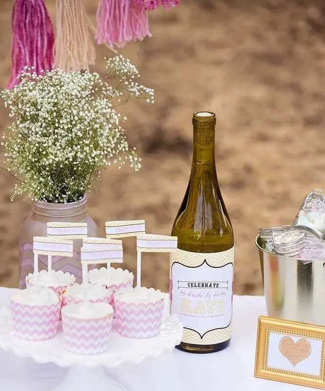 Have I ever mentioned how much I&nbsp;love outdoor day weddings?

It&rsquo;s been my wish to photograph a whimsical boho chic outdoor wedding on a pleasant sunny winter afternoon. Aren&rsquo;t these weddings the prettiest with bright floral decor, be